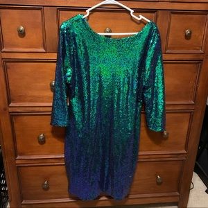 Green sequin bodycon dress
